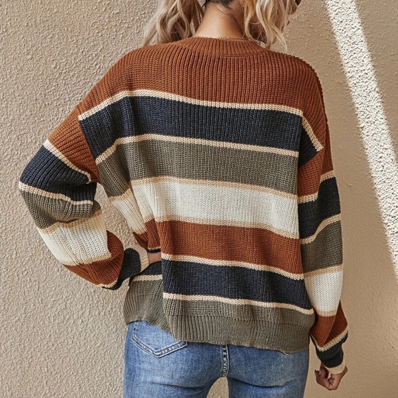 Cozy Color Block Knit Oversized Sweater Top - Picture 8 of 8